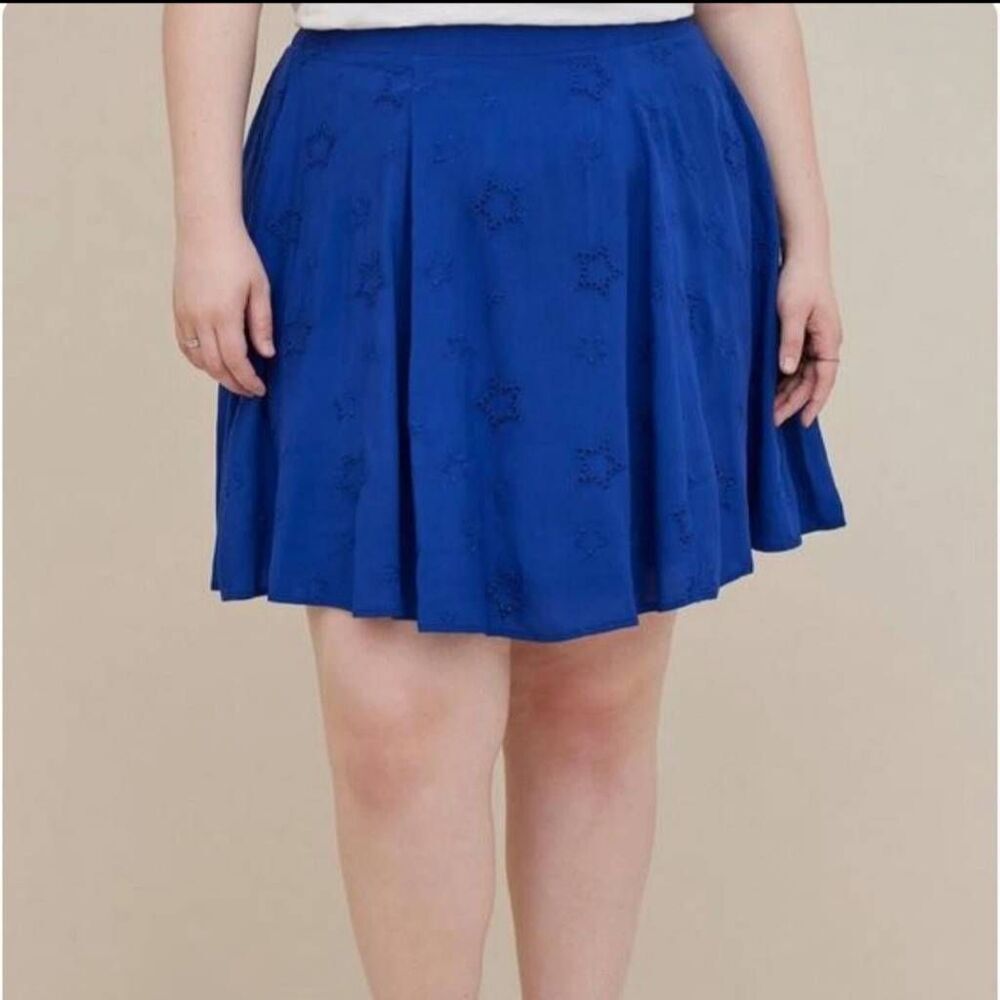 Torrid Embroidered Star Eyelet Skirt